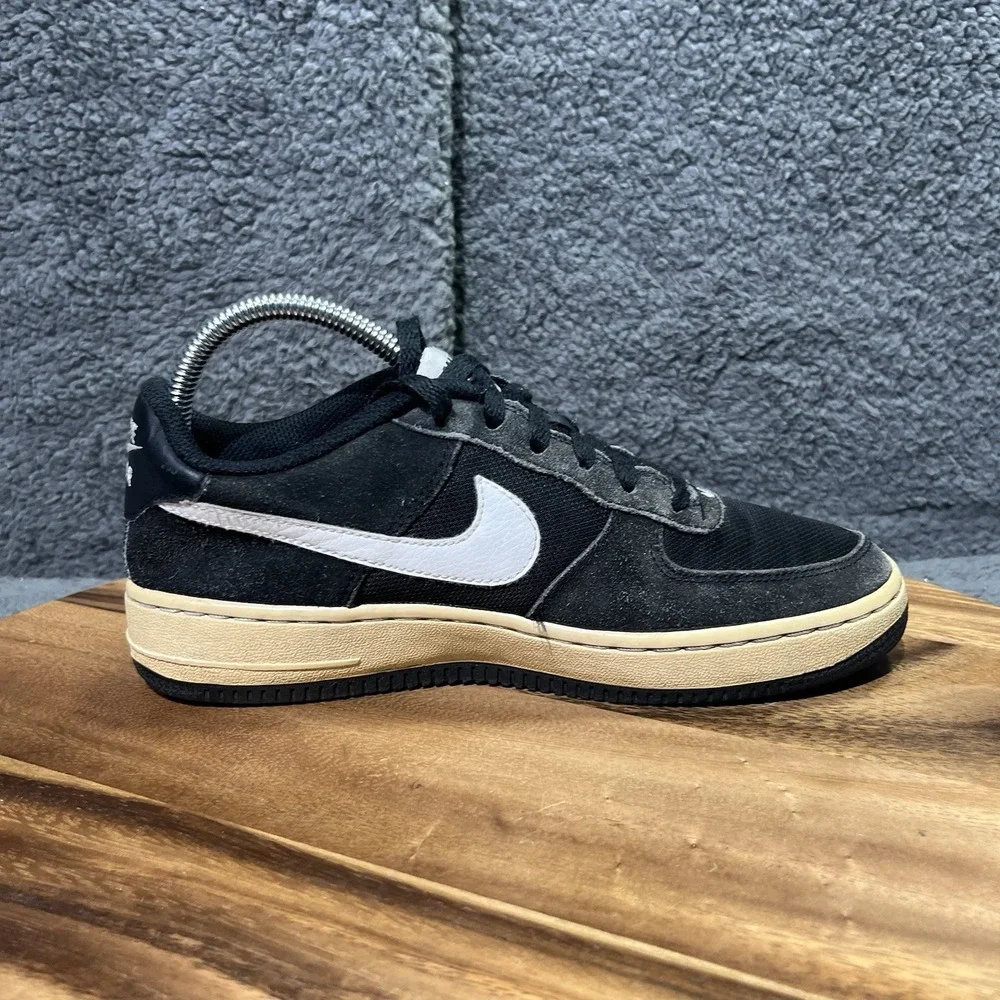 Nike Air Force 1 Sneakers Shoes Black Suede (596728-026) Youth size 5.5Y Lace Up